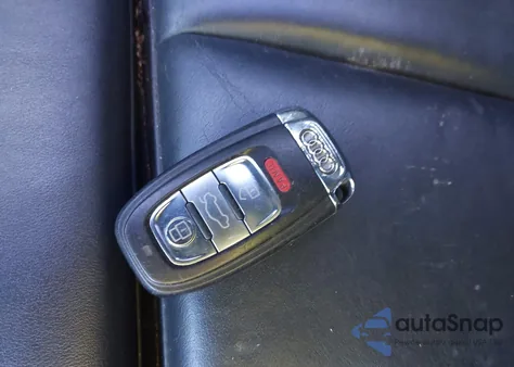 2010 Audi S5 3.0 Premium Plus z USA, uszkodzony, nr VIN WAUVGAFH0AN017516